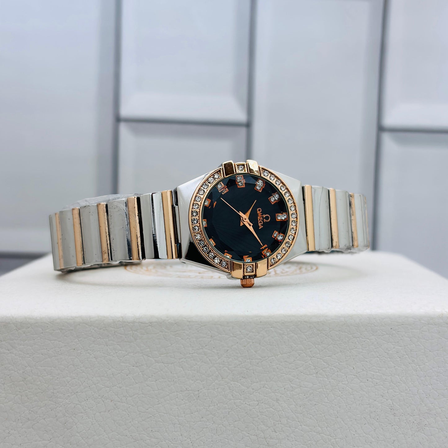 OMEGA SMALL DIAL WOMEN’S